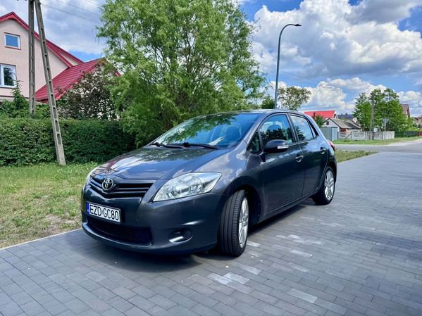 Toyota Auris 1.4 D-4D 2011