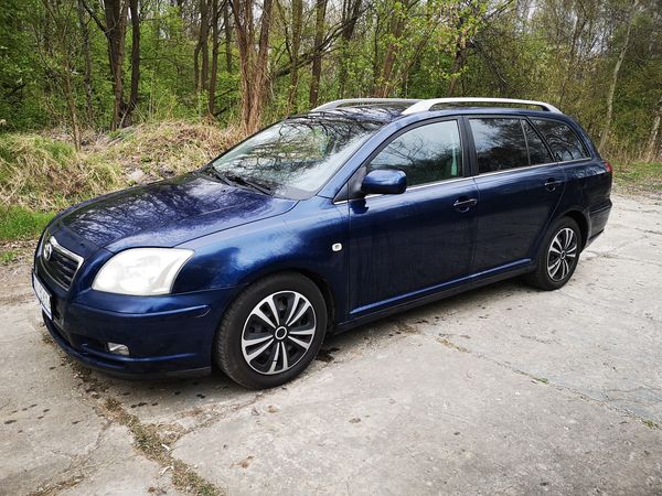 Toyota Avensis 1.8, 2004 r.
