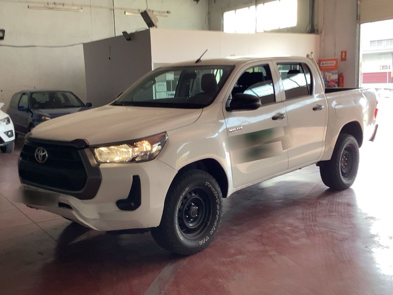 Toyota Hilux 2.4 D-4D Double Cab GX 4x4