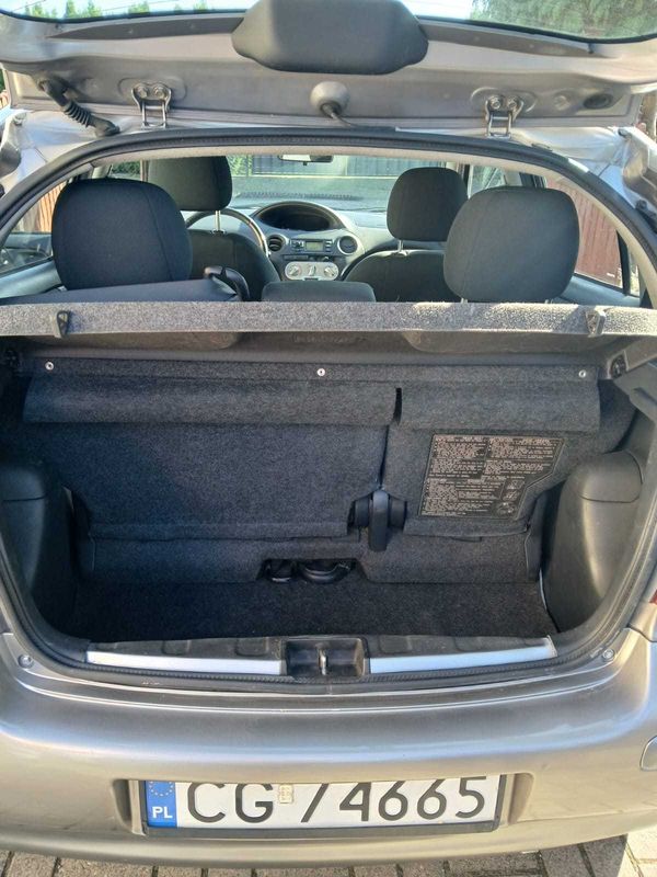 Sprzedam Toyote Yaris 1,4 D4D 2005