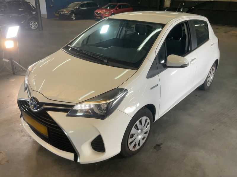 Toyota Yaris 1.5 Hybrid Club