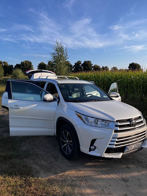 Toyota Highlander 2018 rok 3.5 V6 benzyna TOYOTA Highlander