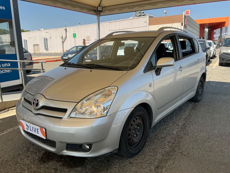 Toyota Corolla Verso 2.2 D-4D