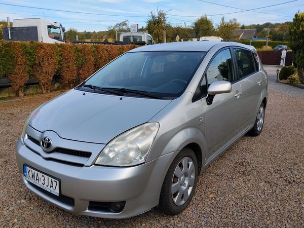 Toyota Corolla Verso 2.0 D-4D 2004
