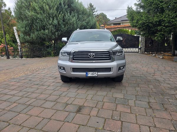 Toyota 5.7 Petrol 4x4 2019