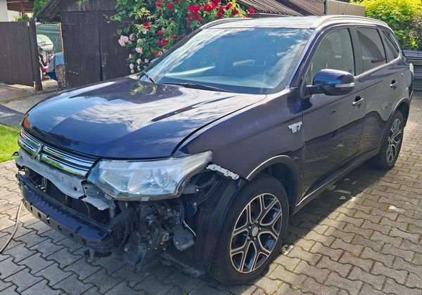 Mitsubishi Outlander Mitsubishi Outlander III 2.0 PHEV 75 tyś km