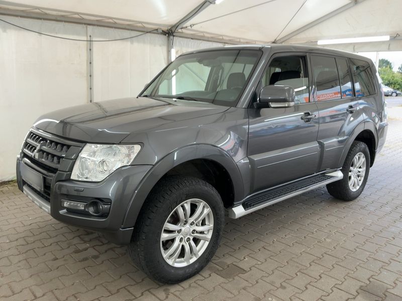 Mitsubishi Pajero 3.2 DI-D SUV-Star