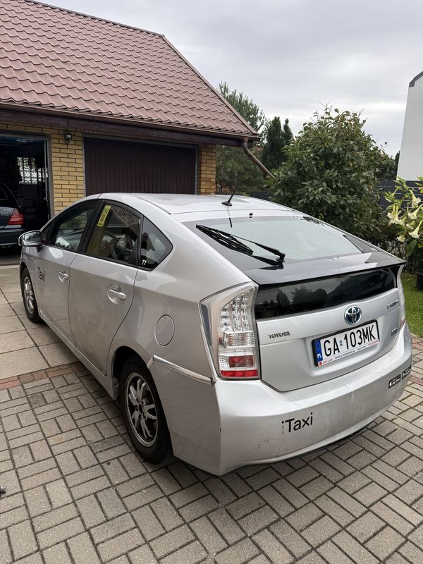 Toyota Prius III cena do negocjacji!