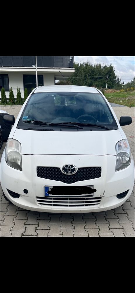 toyota,yaris,2008 rok, jezdna, do naprawy podwozia, klimatyzacja