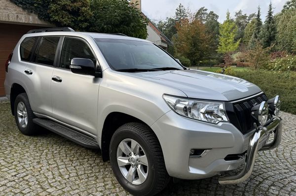 Toyota Land Cruiser Bardzo ładna Toyota Land Cruiser