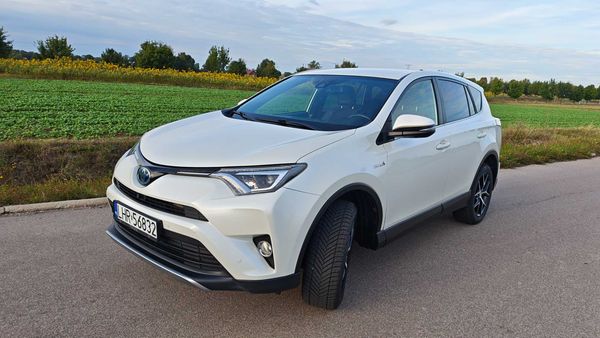 Toyota RAV-4 2.5 Plug-in hybrid 2018
