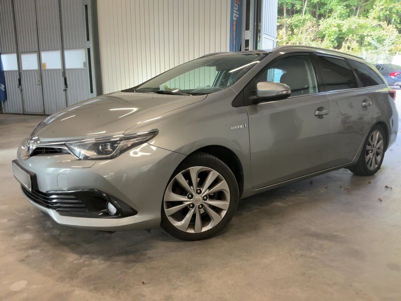 Toyota Auris Touring Sports 1.8 Hybrid Cool