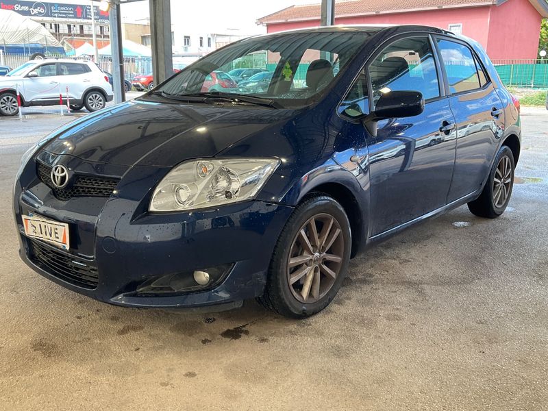 Toyota Auris 2.0 D-4D Sol