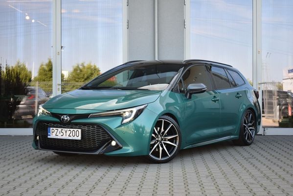 Toyota Corolla 196KM HEV GR Sport + Dynamic SalonPL Gwarancja Toyota Komorniki