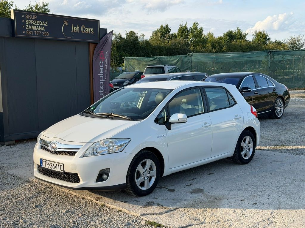 Toyota Auris 1.8 Hybrid 2011