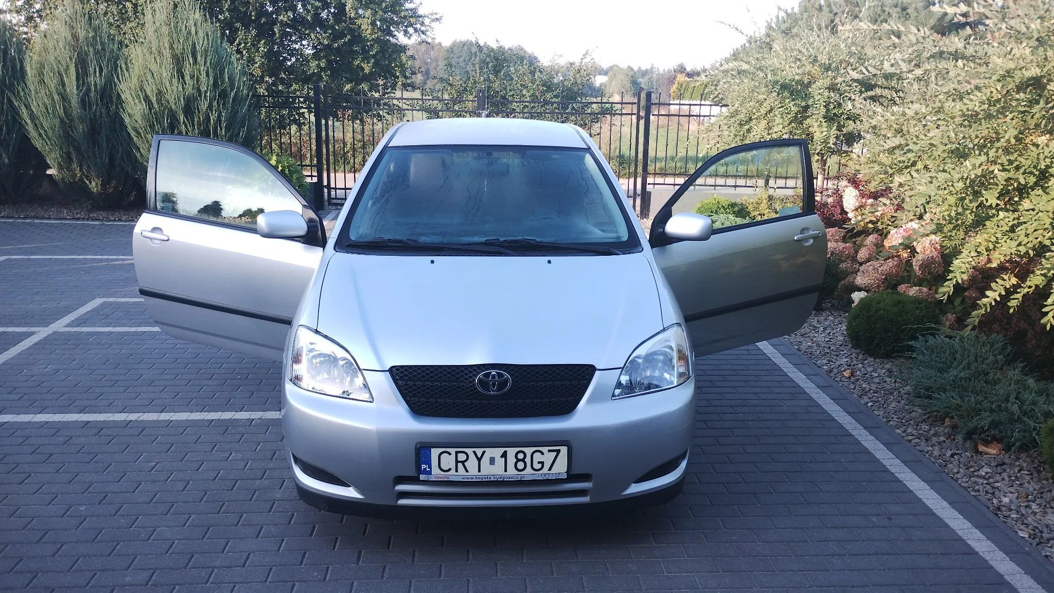 Toyota Corolla COROLLA BEZ RDZY -niski przebieg