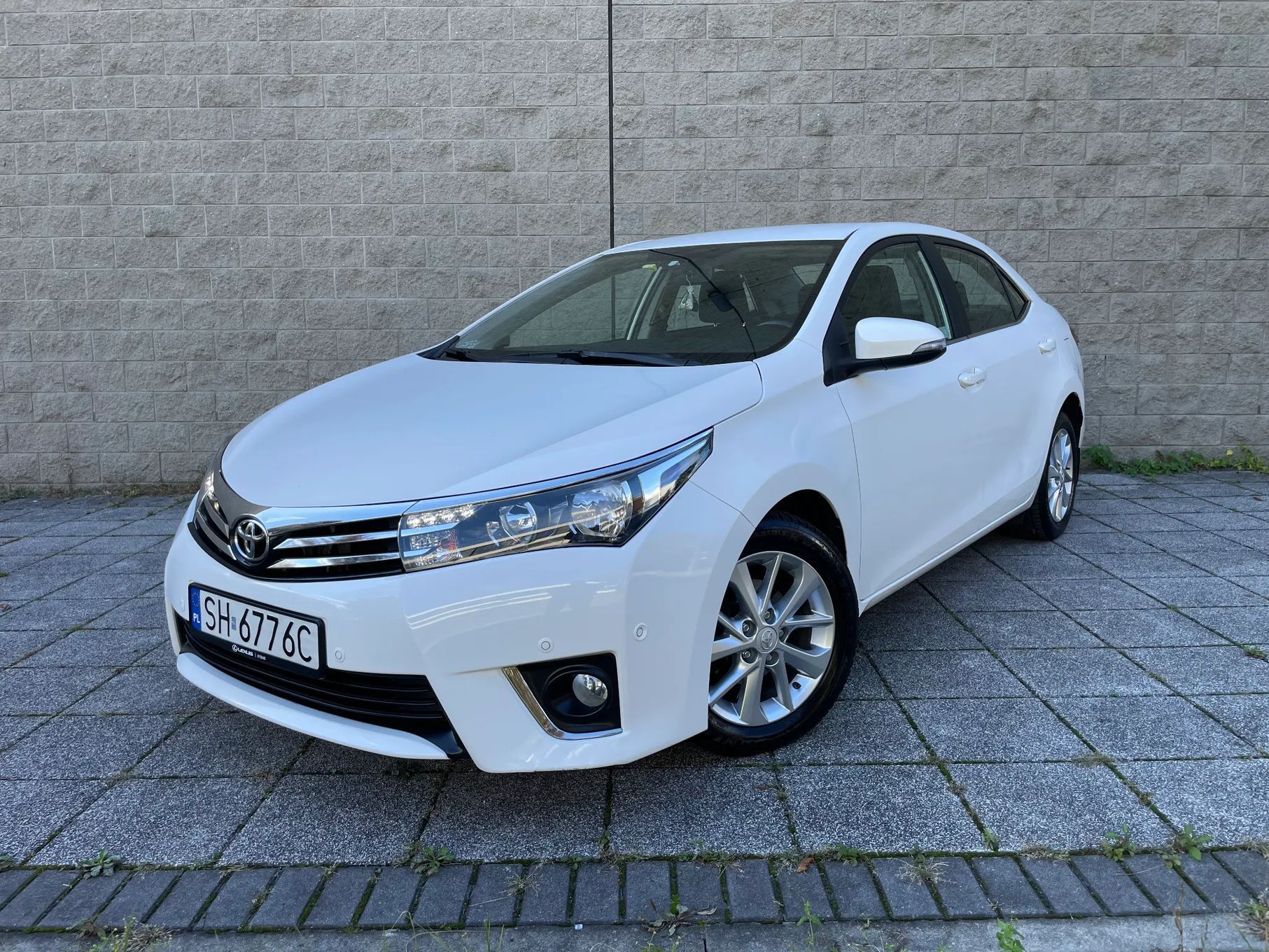Toyota Corolla 1.4 Diesel 90Km Krajowa Nawigacja Kamera Klimatronik Led