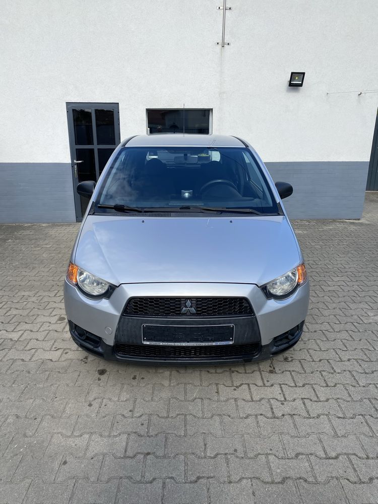 Mitsubishi Colt Petrol 2009