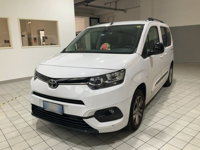 Toyota ProAce City Verso 1.2 Turbo L1 Executive