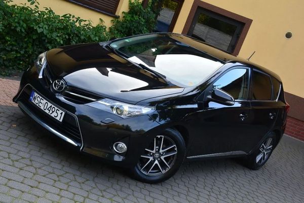 Toyota Auris 1.6 Petrol 2015