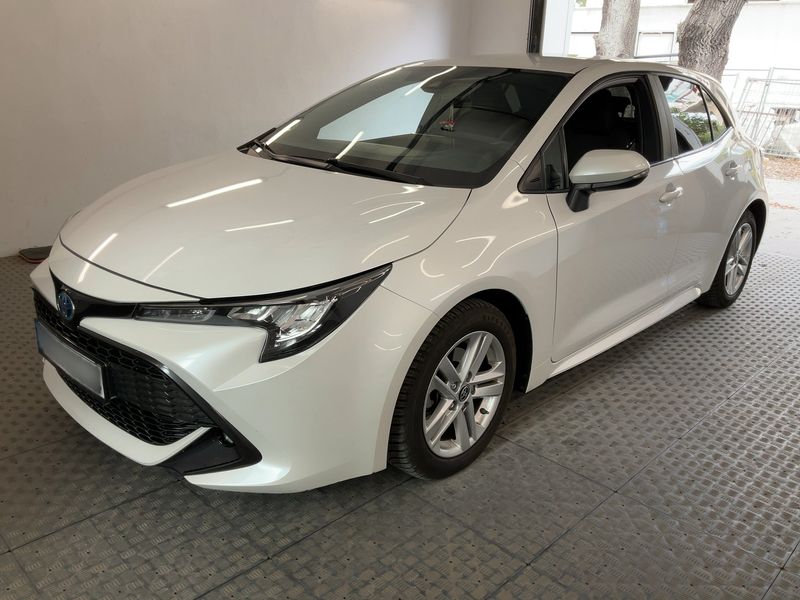 Toyota Corolla 1.8 Hybrid Business Edition