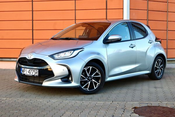 Toyota Yaris 1.5 Hybrid 2025