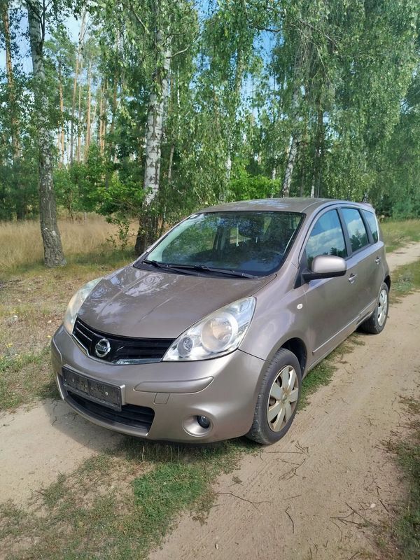 Nissan Note 1.4 Petrol 2011