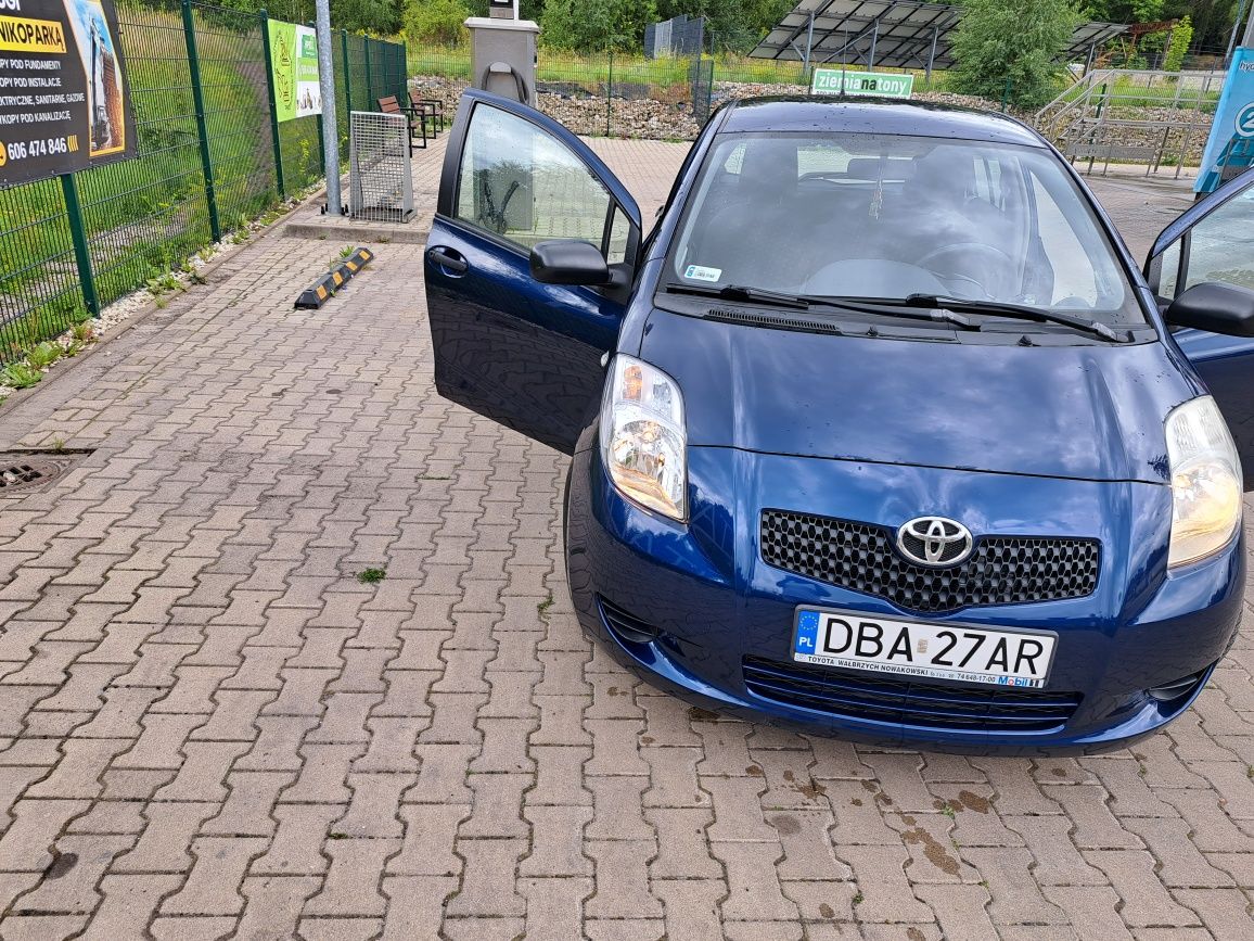 Passenger car