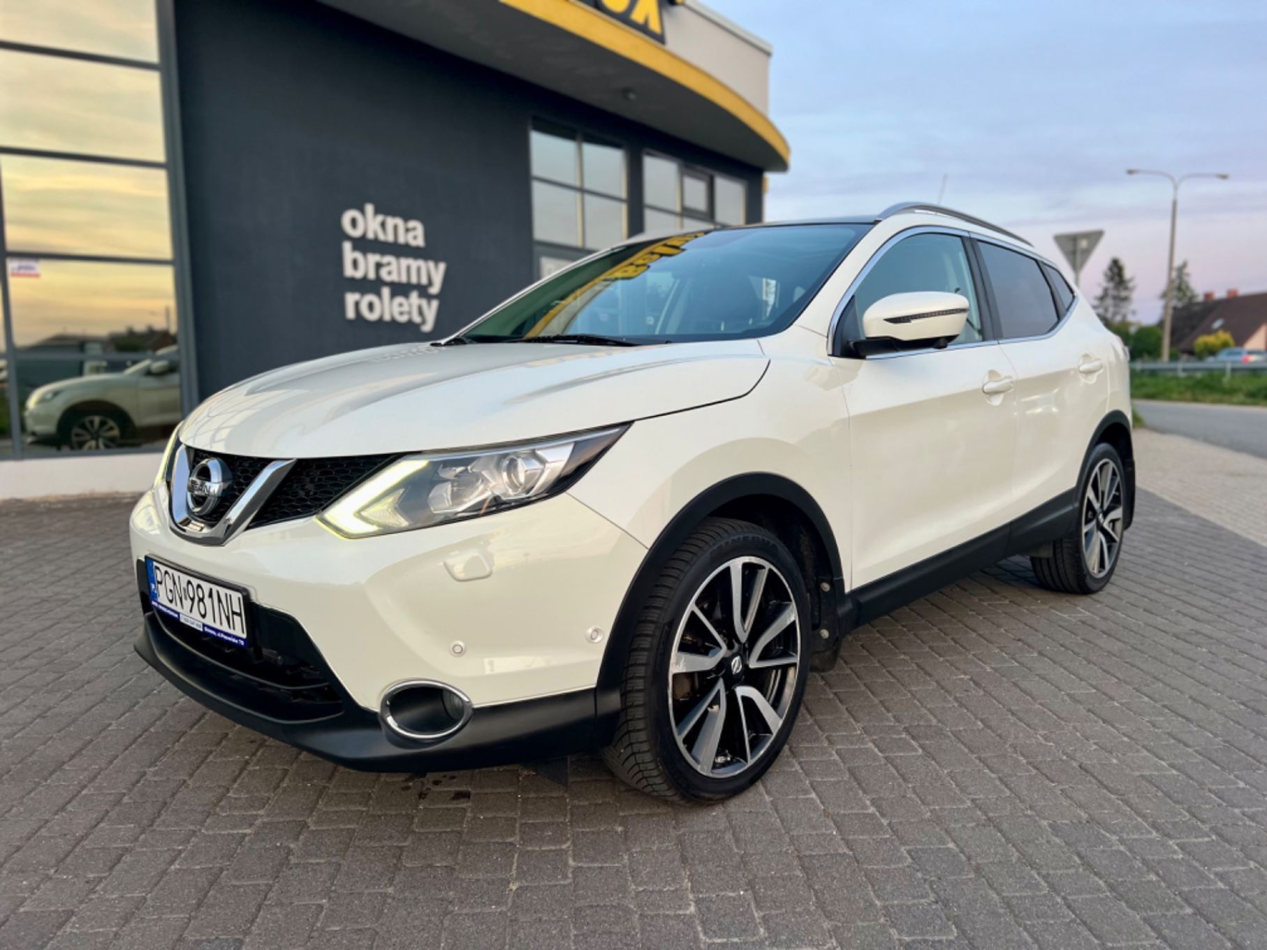 Nissan Qashqai 1. 6 Diesel Automat Full opcja Tekna Udokumentowany przebieg