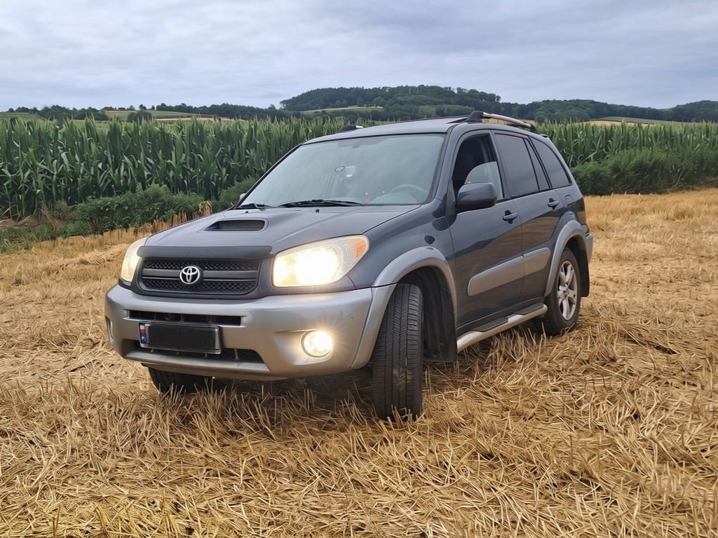 Toyota RAV-4 2.4 LPG 4x4 2004