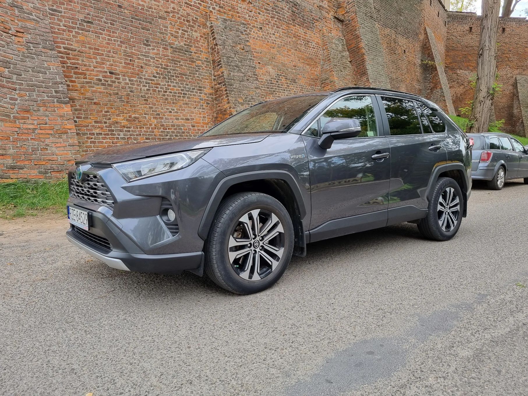 Toyota RAV4 Sprzedam Toyotę RAV4