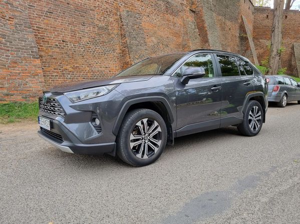 Toyota RAV4 Sprzedam Toyotę RAV4