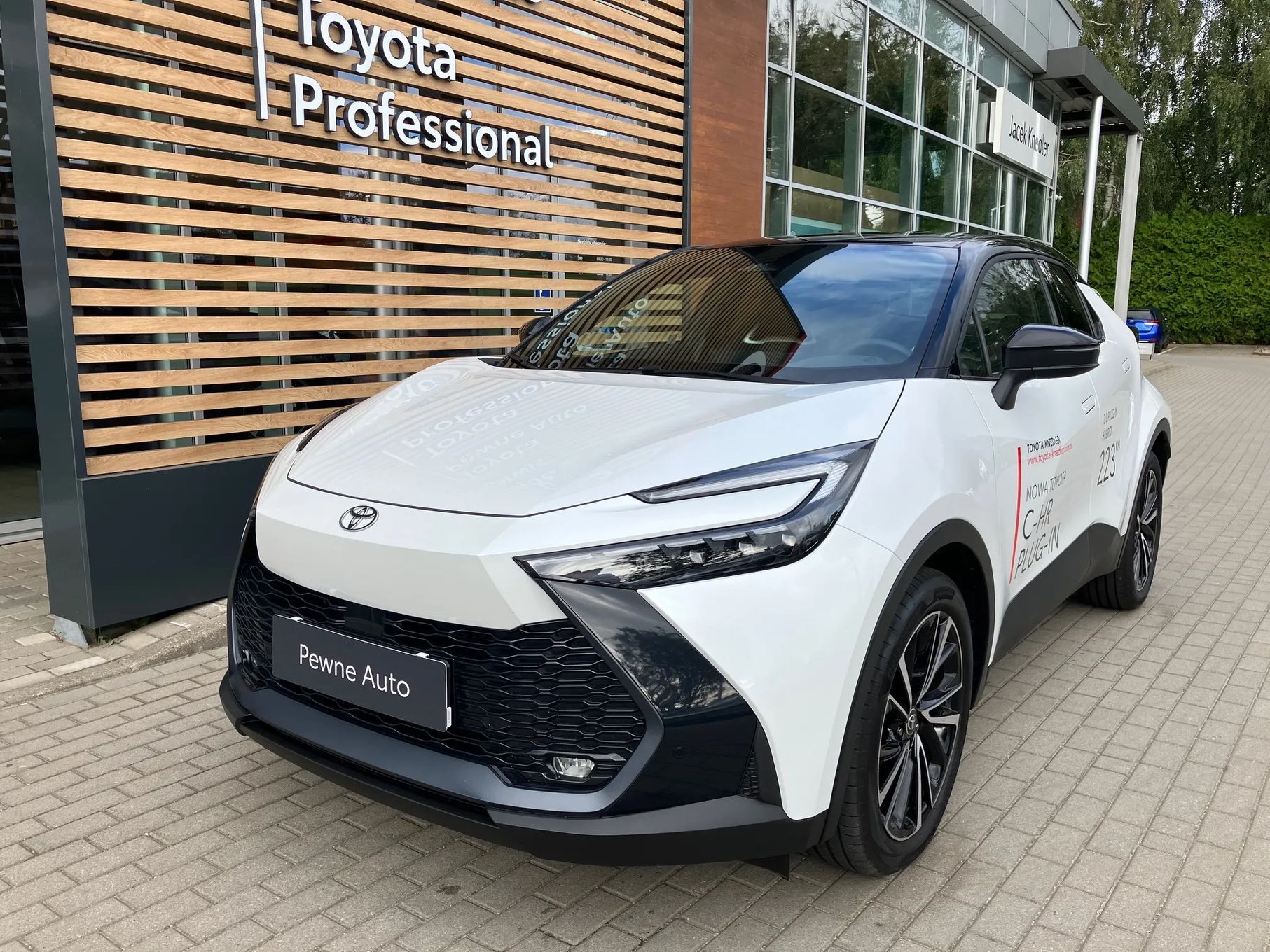Toyota C-HR 2.0Plug-in 223KM/Executive / Salon PL/ 1 wł/Vat23%/Salon Toyota Elbląg