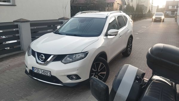 Nissan X-Trail Tekna 1,6 163km 2017 Kamera 360 panorama perłowy kolor - zamiana na busa