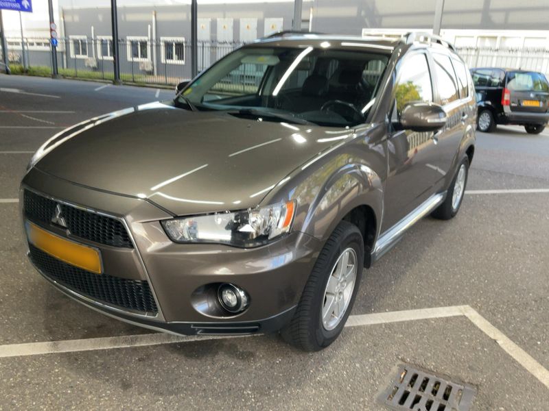 Mitsubishi Outlander 2.2 DI-D ClearTec Inform 2WD