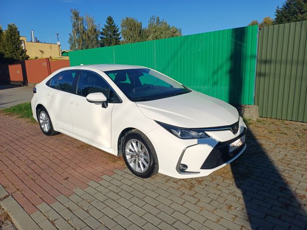 Toyota corolla E21 sedan