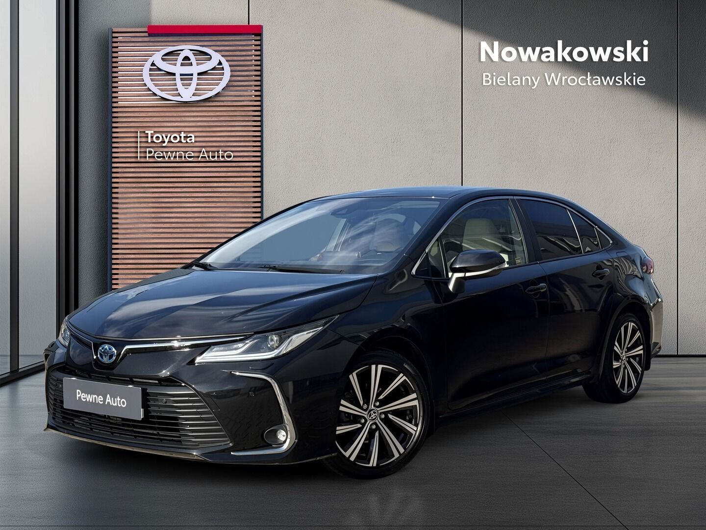 Toyota Corolla 1.8 Hybrid Comfort + Style + Tech | automat