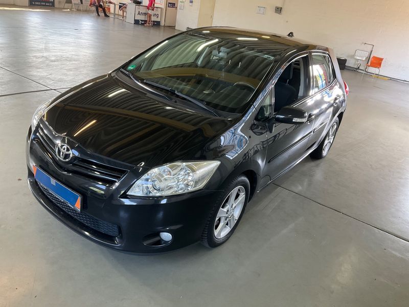 Toyota Auris 2.0 D-4D Edition