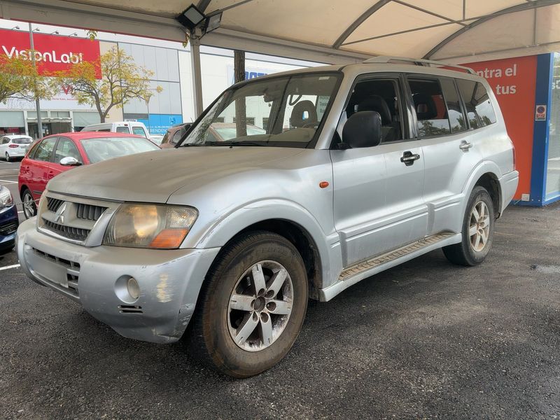 Mitsubishi Pajero 3.2 DI-D Instyle