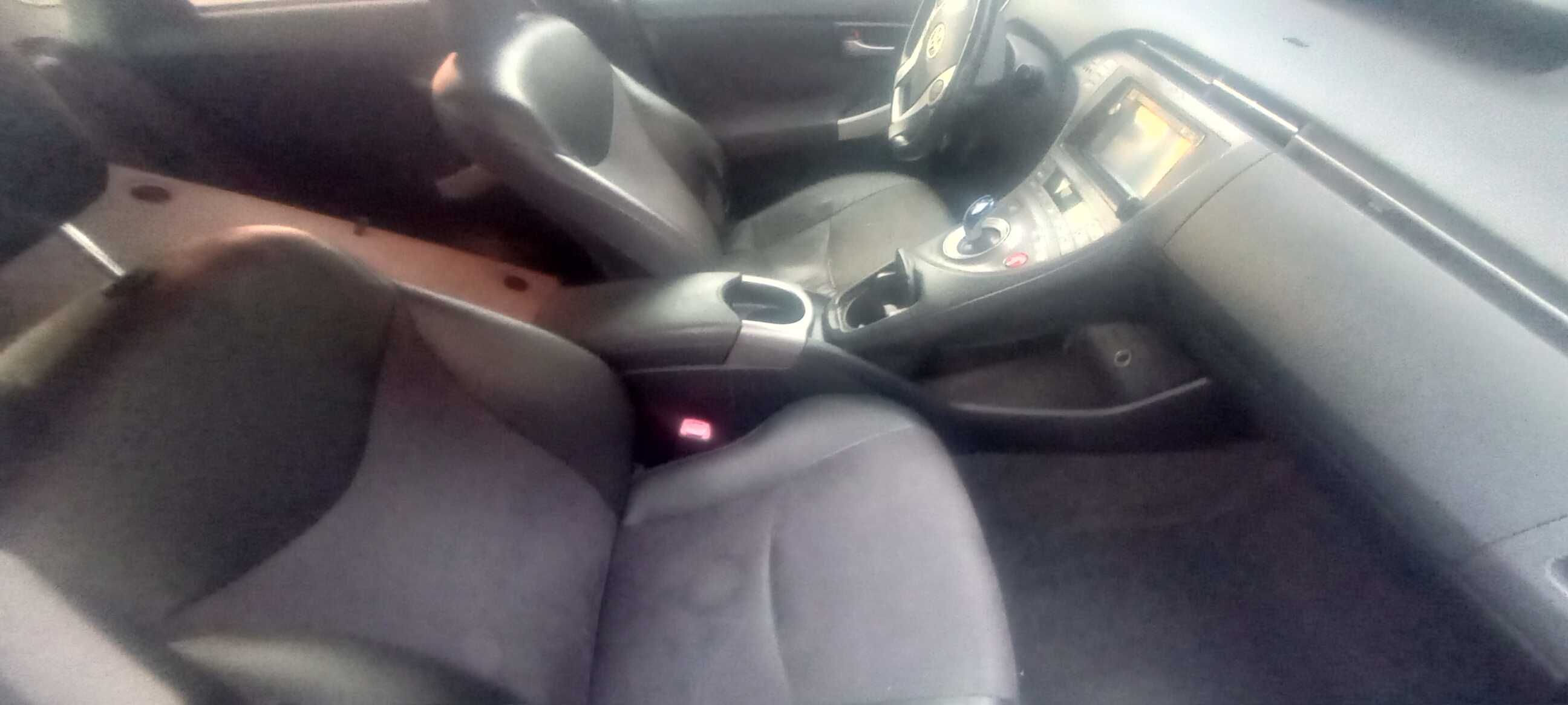 Toyota Prius 1.8 Hybrid 2014