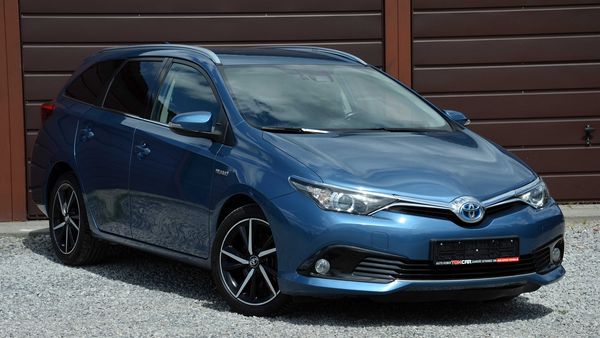 Toyota Auris Lift 1.8 Benz+Hybryda 99KM Ledy Navi Kamera Automat Asystent Klimatronic Serwis Zamiana