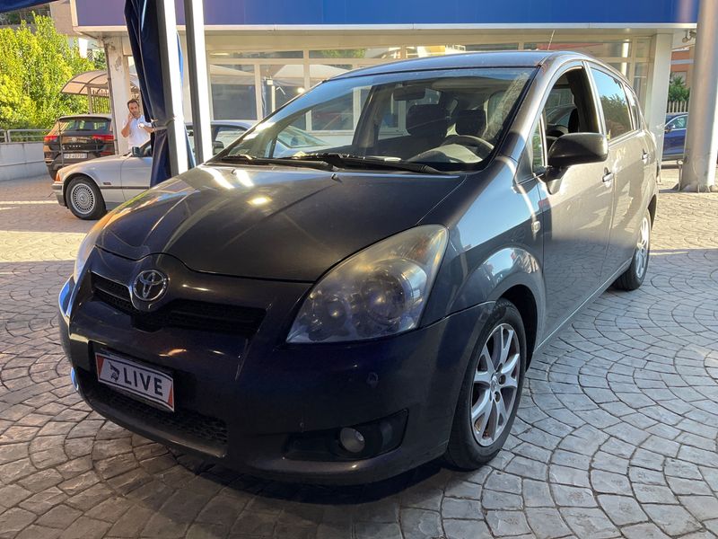 Toyota Corolla Verso 2.2 D-4D Sol