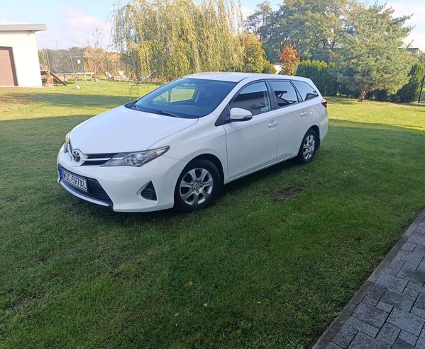 Toyota Auris 1.4 D-4D 2013