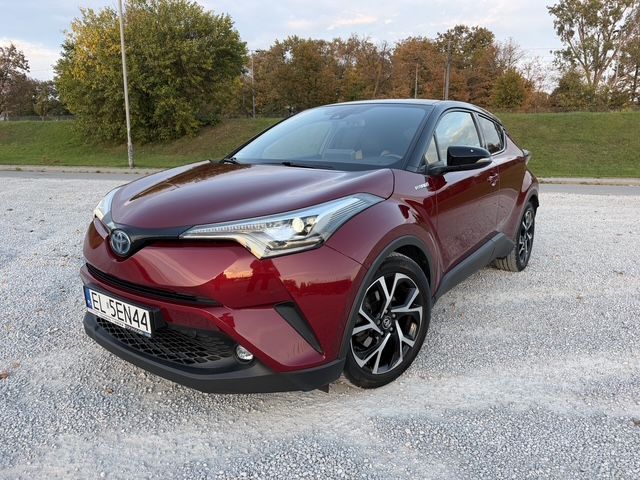 Toyota C-HR Toyota C-HR 1.8 Hybrid Selection Bi-Tone JBL Salon PL 1. Wł Pełne ASO