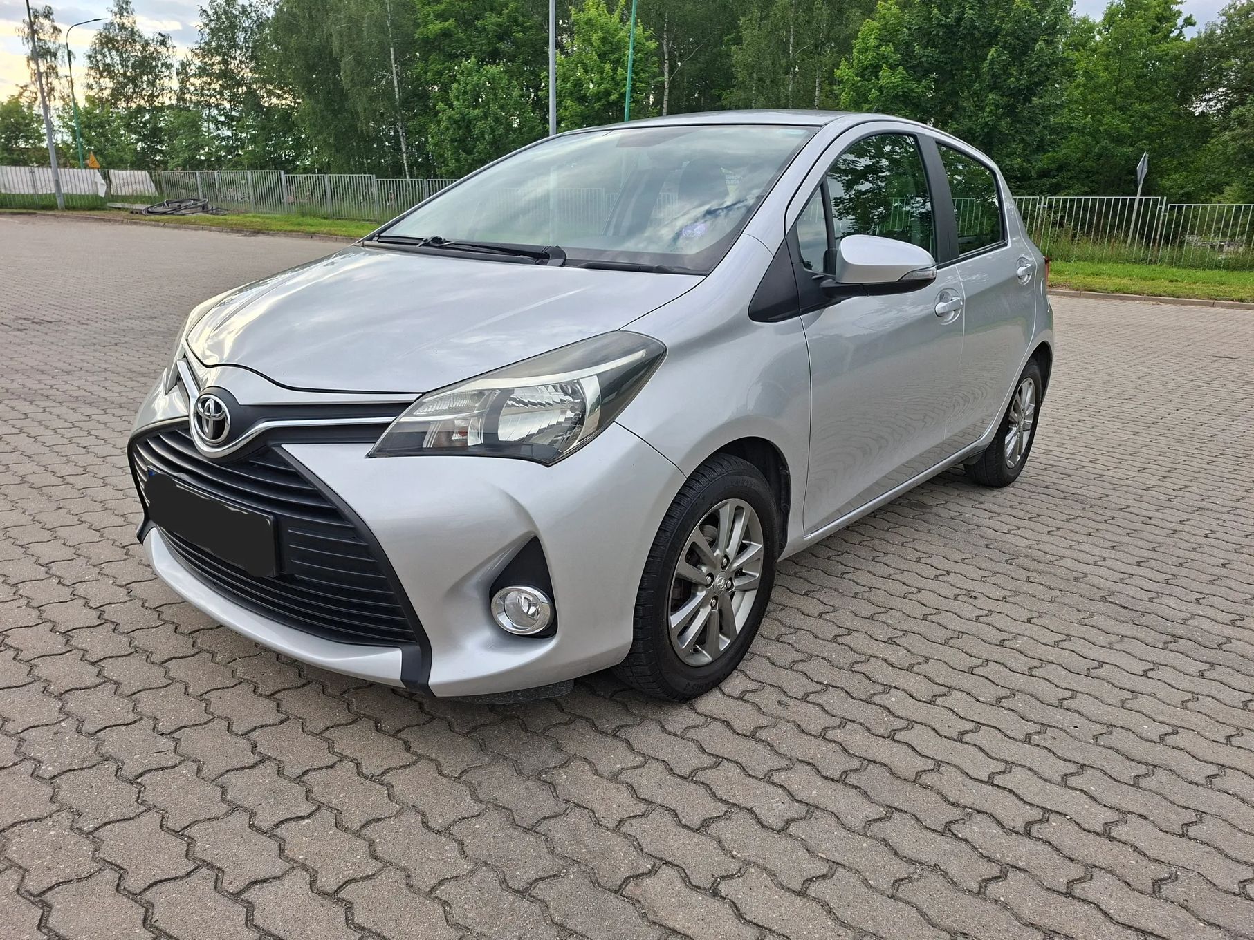 Toyota Yaris 1.0 klimatyzacja