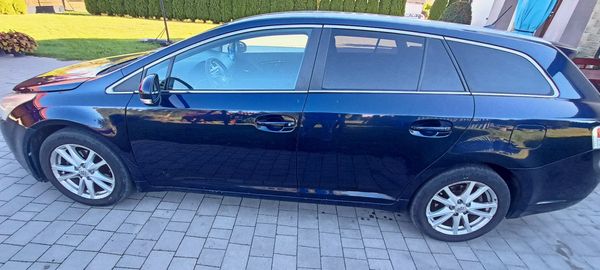 Toyota Avensis 1.8 LPG 2010