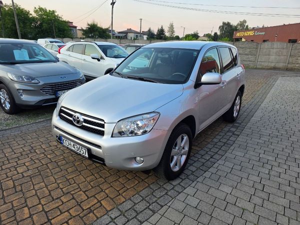 Toyota RAV4 VVTi-152kM bogata wersja - napęd 4x4 - bez korozji - bardzo zadbana !