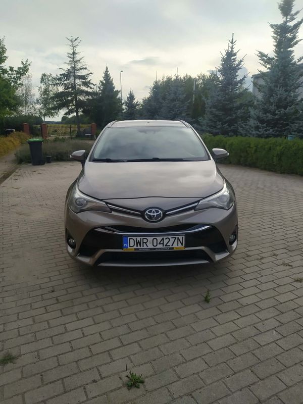 Toyota Avensis t27 2016