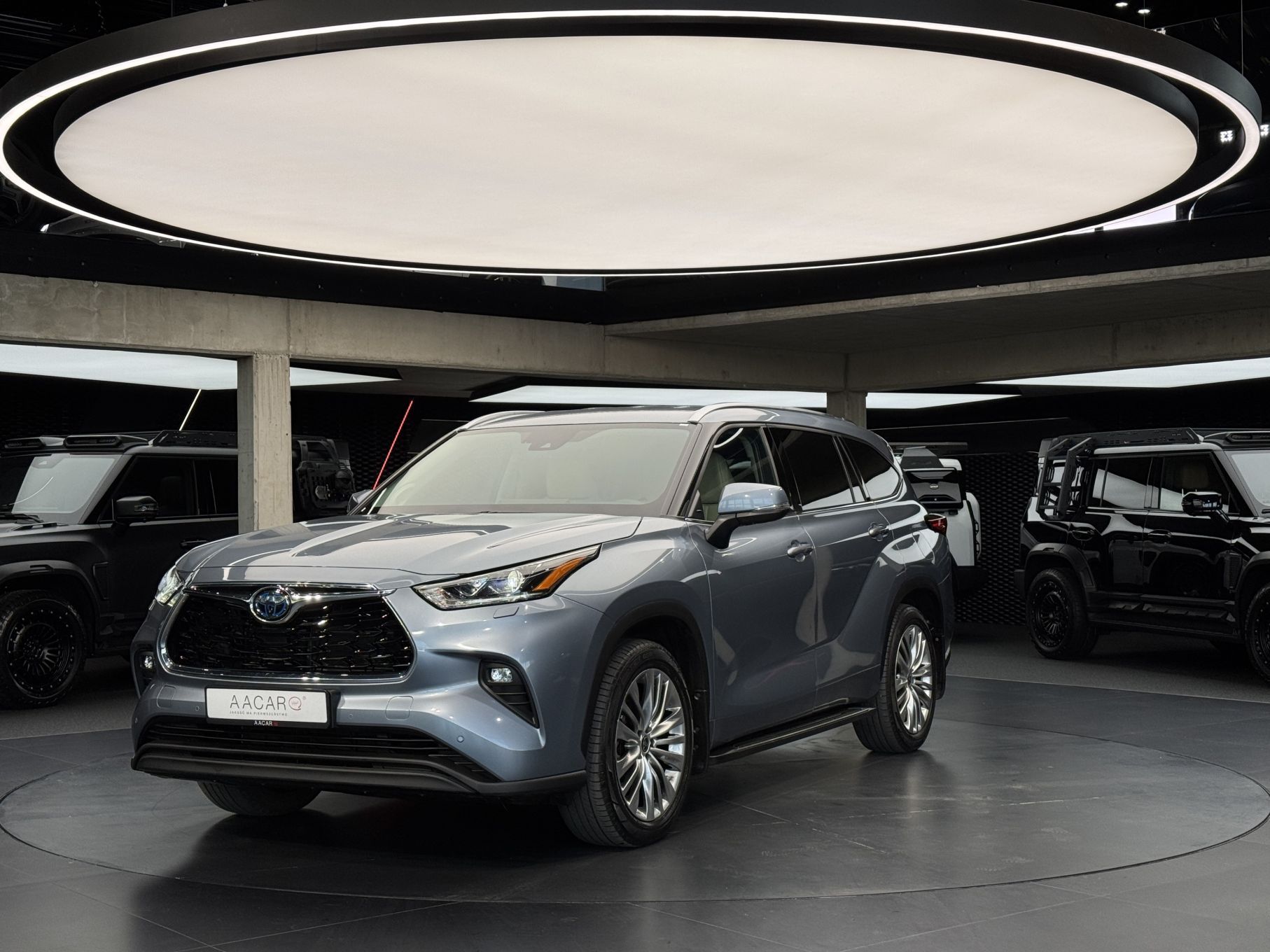 Toyota Highlander Prestige / AWD / 7 osobowy / Podgrzewane fotele / CarPlay / Android