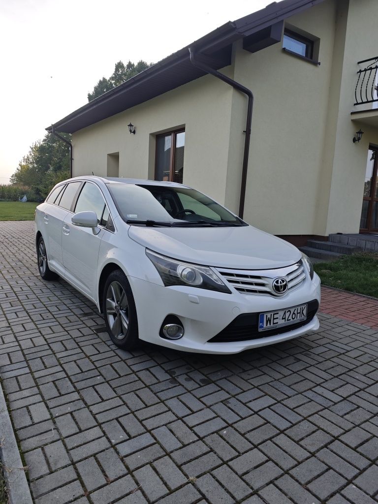 Toyota Avensis 2.0 D-4D 2014